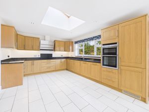 Kitchen- click for photo gallery